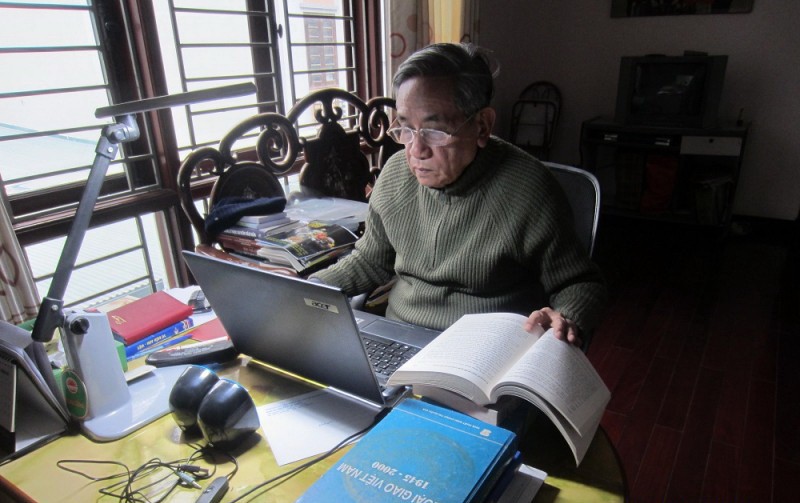 ong do cung hoc choi facebook