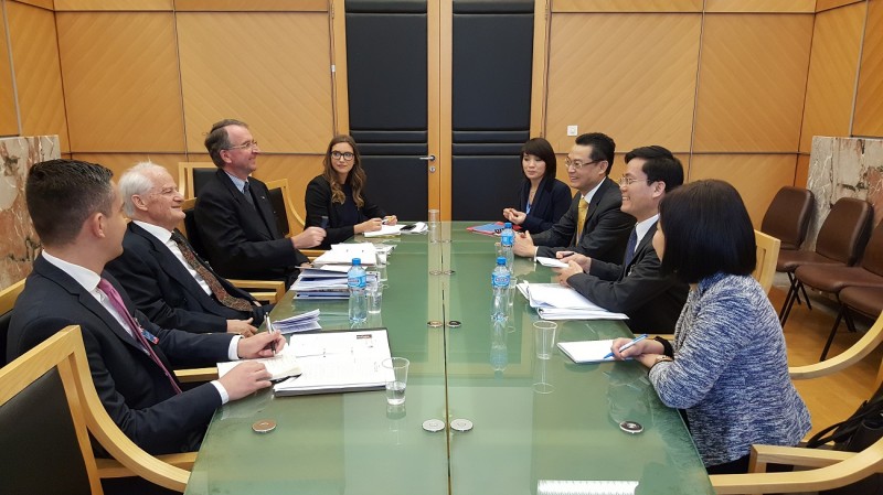 pha t huy vi the cu a vie t nam ta i ca c co che da phuong