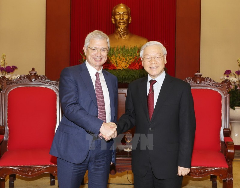 Tổng Bí thư Nguyễn Phú Trọng tiếp Chủ tịch Quốc hội Cộng hòa Pháp tong bi thu nguyen phu trong tiep chu tich quoc hoi cong hoa phap