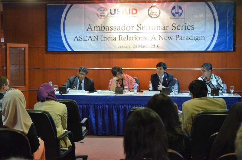 Hội thảo về Quan hệ ASEAN-Ấn Độ: Một hình mẫu mới hoi thao ve quan he asean an do mot hinh mau moi