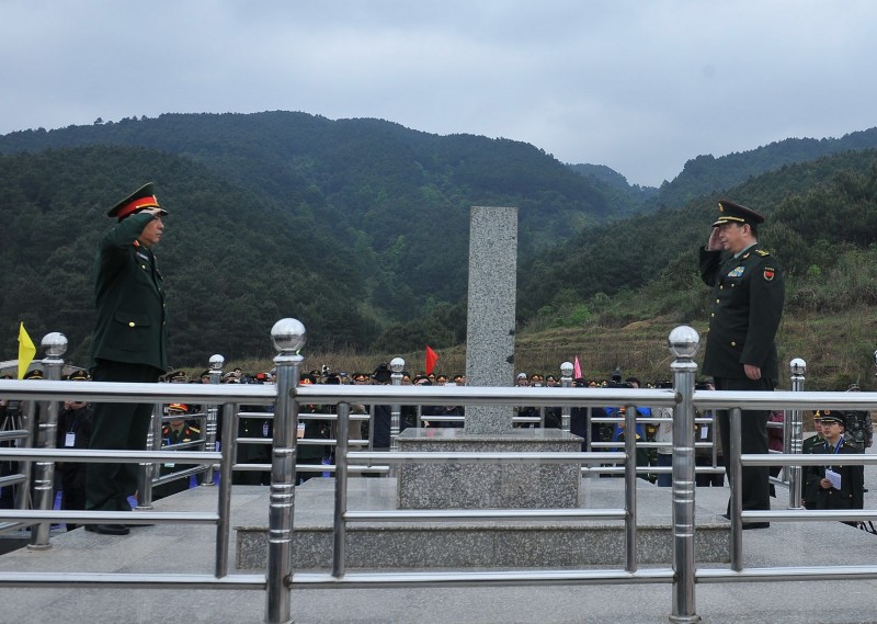 bo doi bien phong viet nam va trung quoc tien hanh tuan tra chung