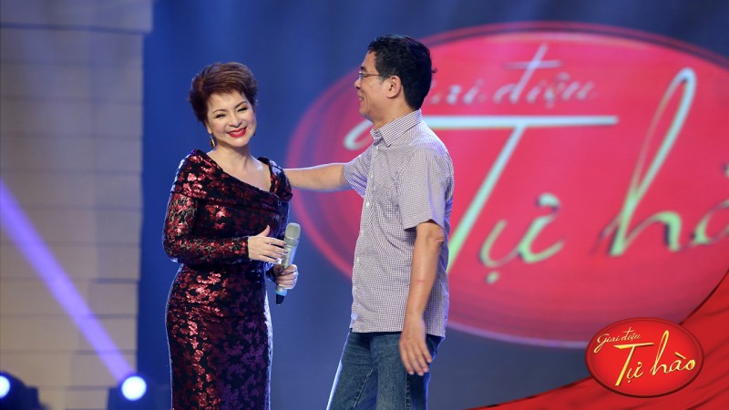 nhung nhip cau huu nghi