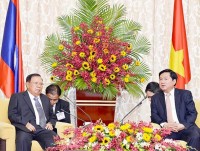 viet lao mai mai xanh tuoi doi doi ben vung