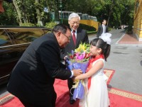 ngoi truong 58 tuoi dam da tinh nghia viet lao