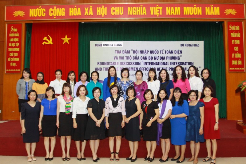 nang cao vai tro can bo nu dia phuong trong hoi nhap quoc te