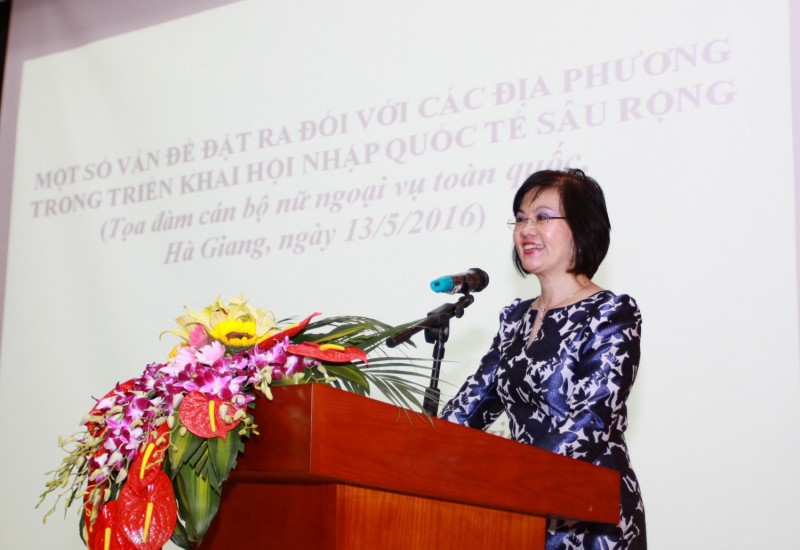 nang cao vai tro can bo nu dia phuong trong hoi nhap quoc te