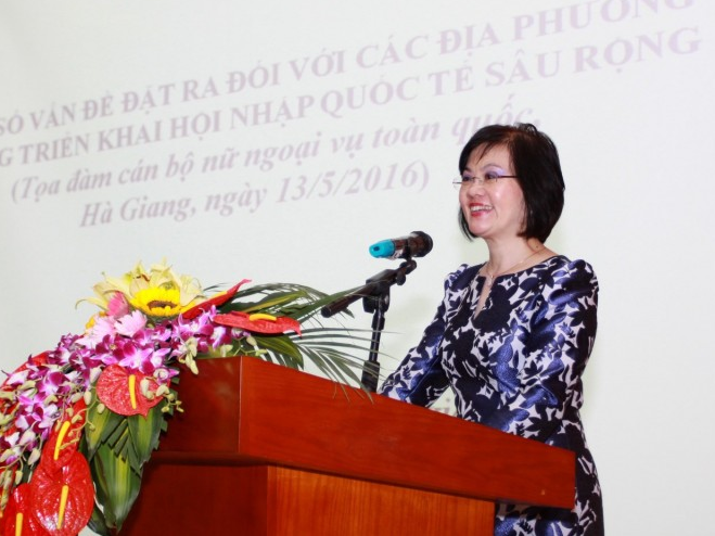 nang cao vai tro can bo nu dia phuong trong hoi nhap quoc te