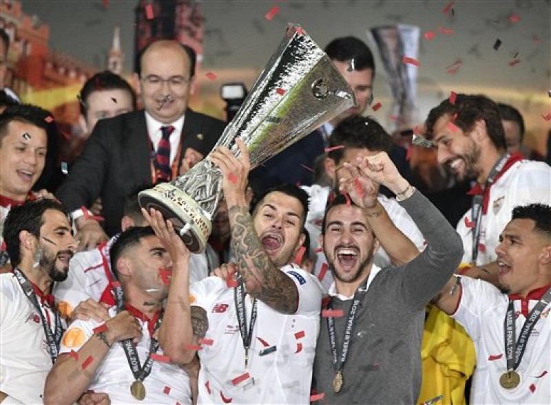 sevilla lan thu 3 lien tiep vo dich europa league