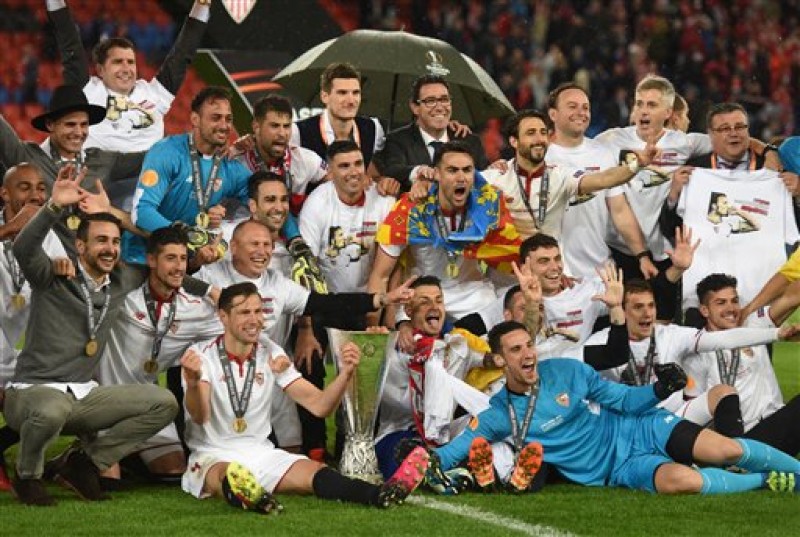 sevilla lan thu 3 lien tiep vo dich europa league