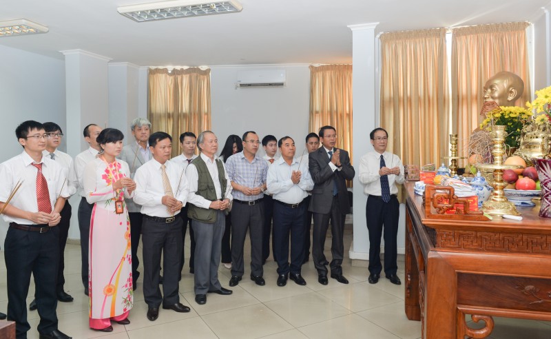 kieu bao mozambique ky niem 126 nam ngay sinh nhat bac