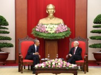 ba o pha p my va viet nam xich lai gan nhau