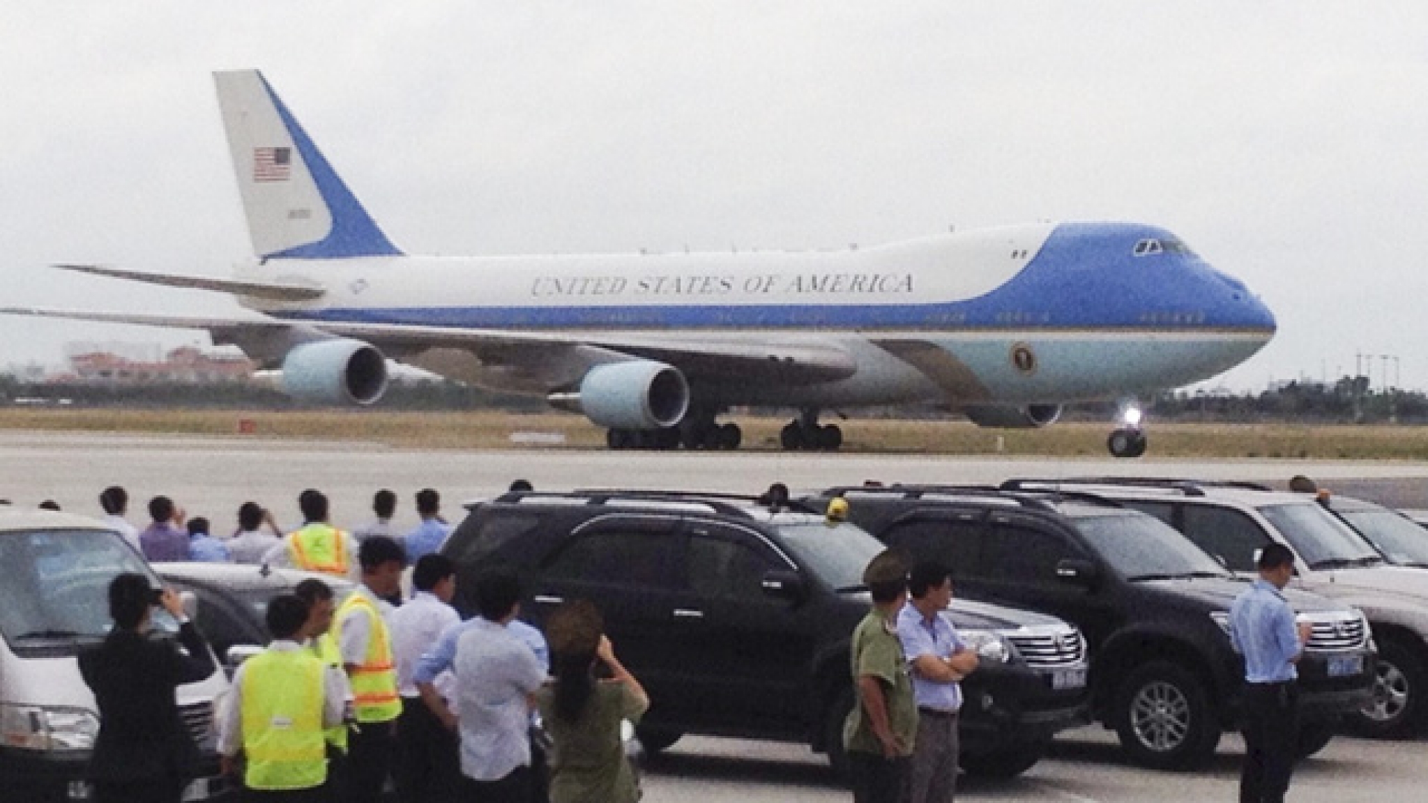 tong thong obama le phat o chua ngoc hoang