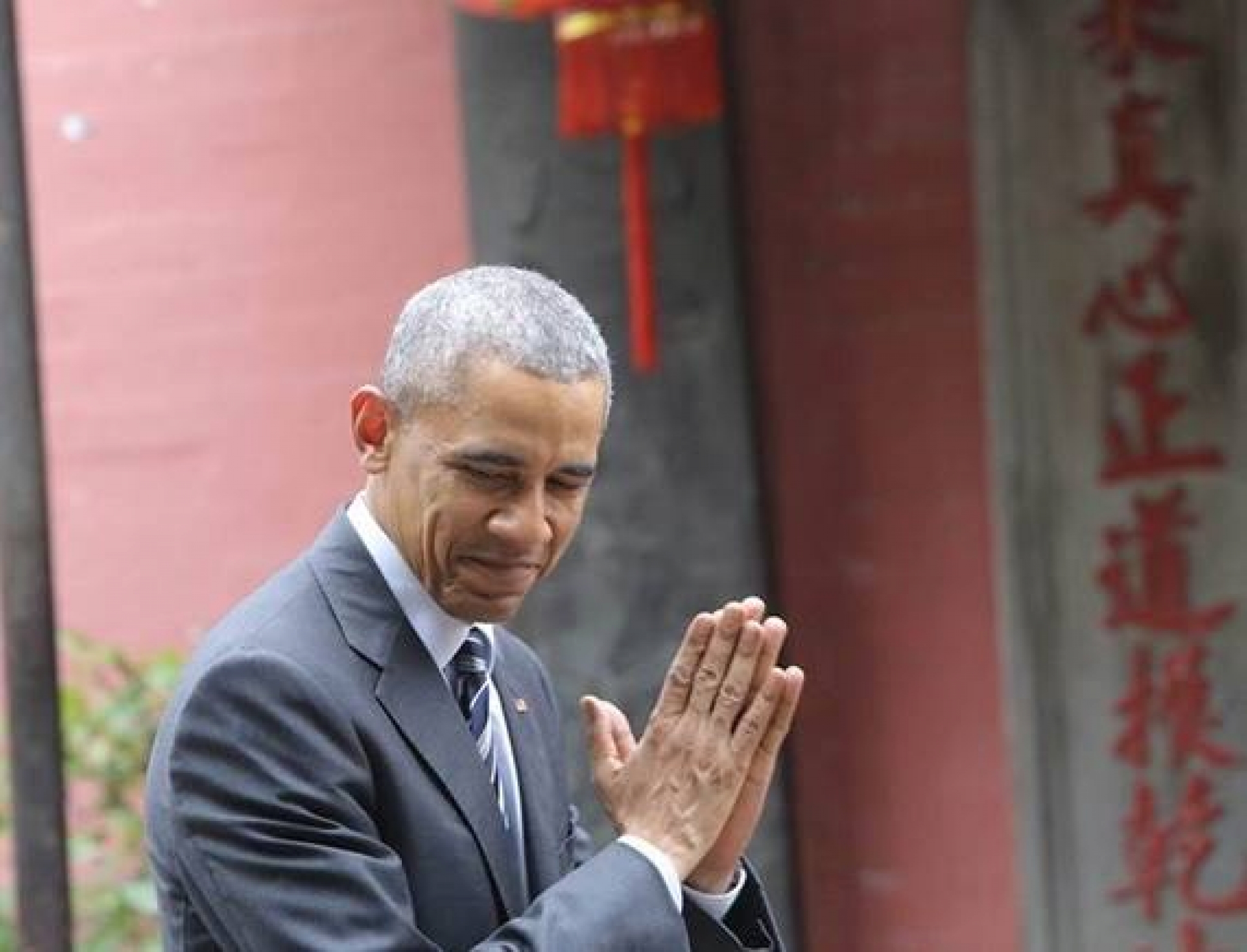 tong thong obama le phat o chua ngoc hoang