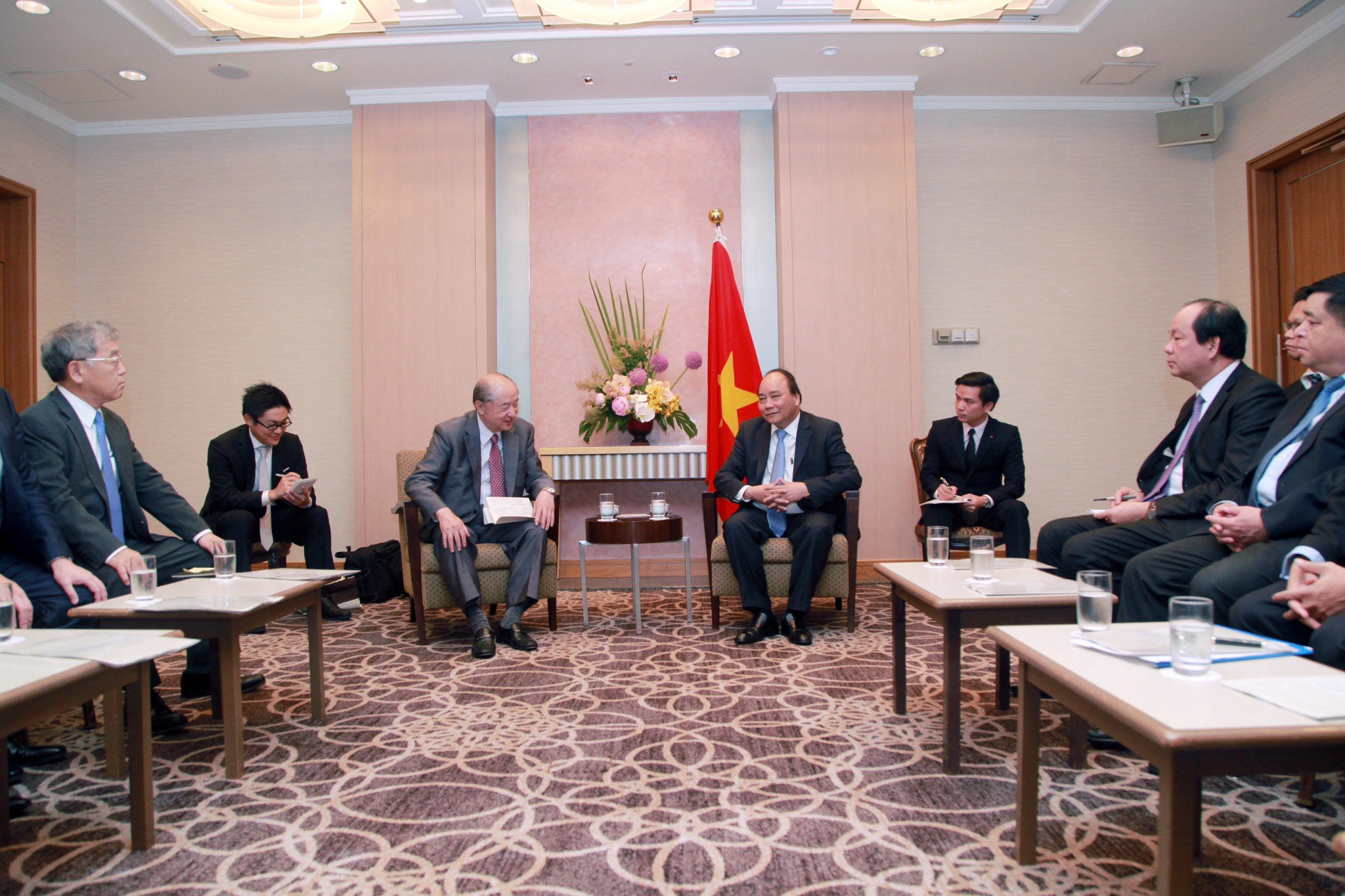 thu tuong tiep chu tich tong giam doc dieu hanh tap doan mitsubishi