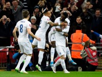 kane va vardy ru nhau thu gian sau vong bang euro