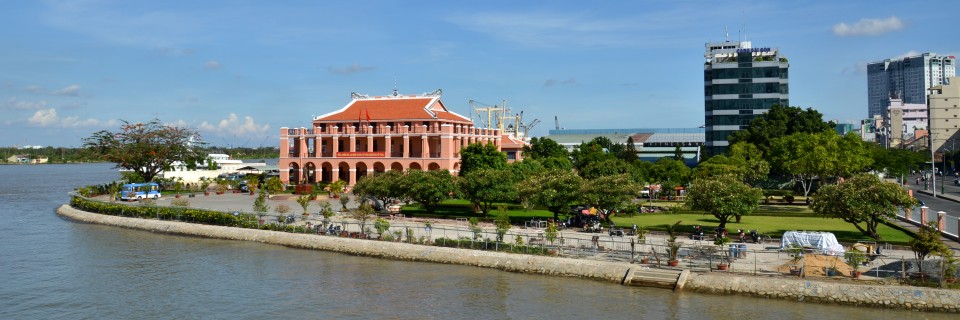 mot ngay va mot thoi dai