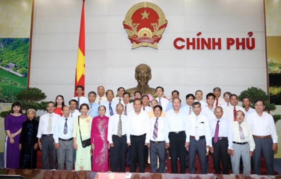 pho thu tuong truong hoa binh tiep nan nhan chat doc da cam tinh quang nam