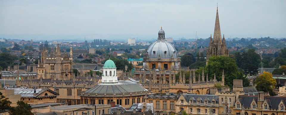 oxford va nhung ngon thap trong mo