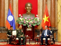 lanh dao bo quoc phong tiep dai su lien bang nga tai viet nam