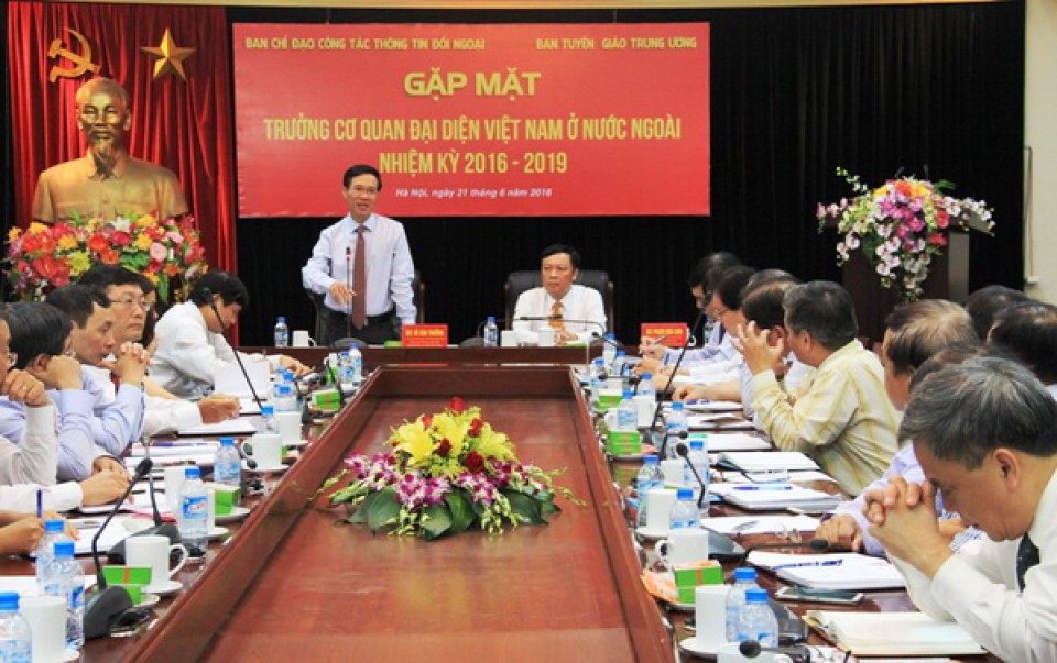 gap mat cac truong co quan dai dien viet nam o nuoc ngoai