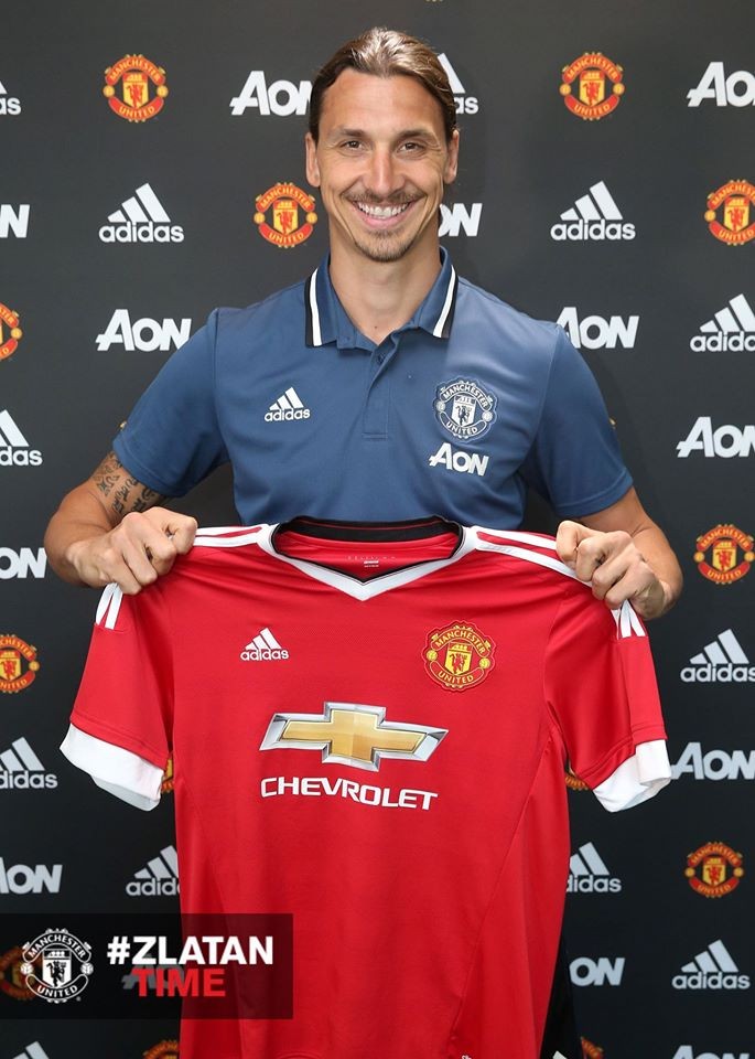 zlatan ibrahimovic chinh thuc gia nhap man united