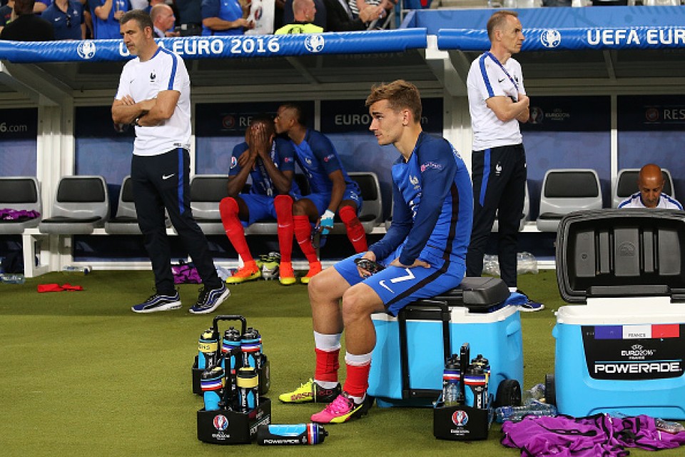 nu cuoi va nuoc mat sau tran chung ket euro