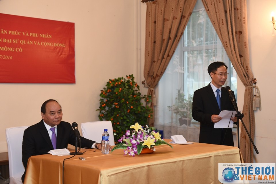 nhin lai chuyen tham mong co va du hncc asem cua thu tuong