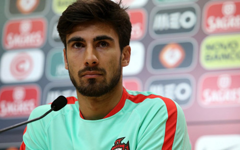 chuyen nhuong 227 barcelona chieu mo nha vo dich euro 2016