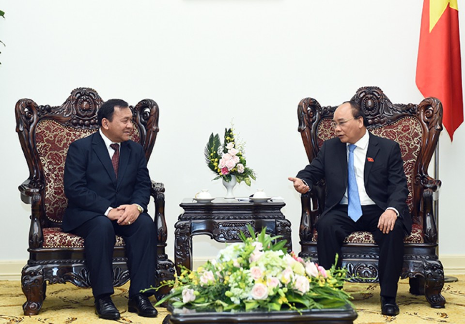 Thủ tướng Nguyễn Xuân Phúc tiếp Đại sứ Campuchia chào từ biệt thu tuong nguyen xuan phuc tiep dai su campuchia chao tu biet