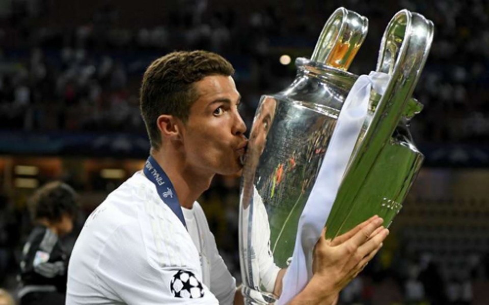 pogba va top 10 cau thu dat gia nhat lich su