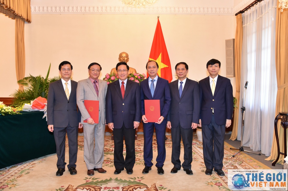 trao quye t di nh bo nhie m hai thu truo ng ngoa i giao