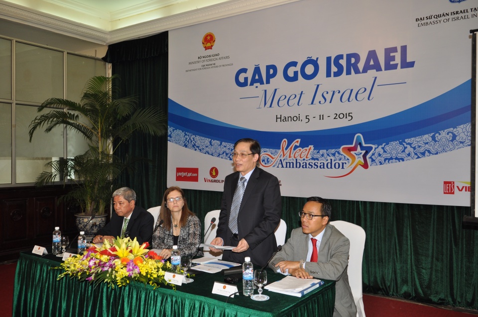 live khai mac hoi nghi ngoai vu 18