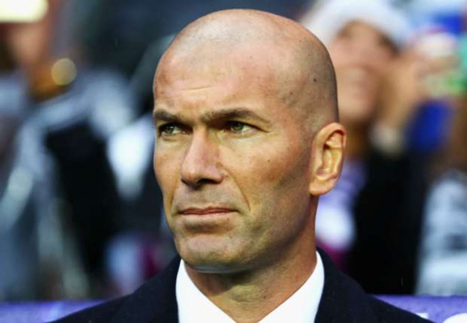 Real Madrid sẽ không mua thêm cầu thủ real madrid se khong mua them cau thu