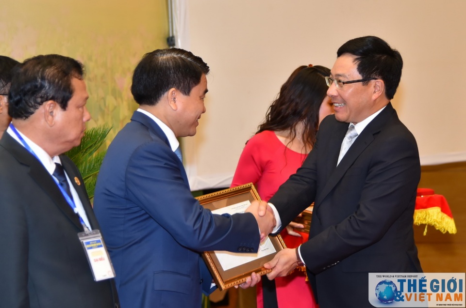 live khai mac hoi nghi ngoai vu 18