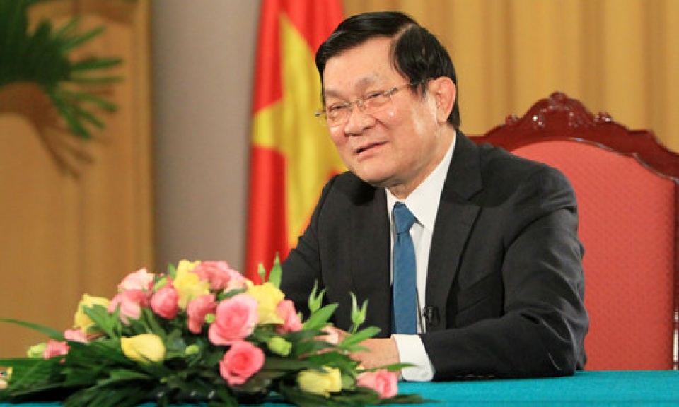 ganh nang trach nhiem truoc lich su va tuong lai