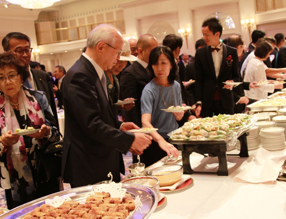 lanh dao tinh osaka chuc mung quoc khanh viet nam