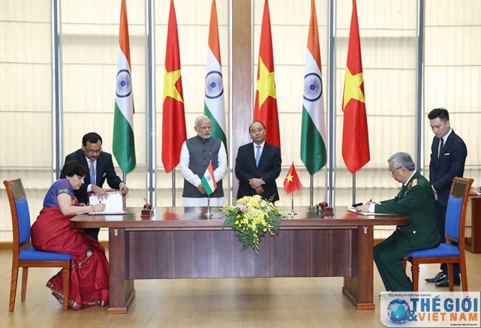 thu tuong viet nam an do chu tri hop bao chung