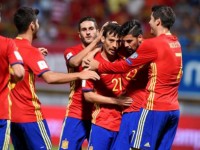 ibrahimovic tang qua thu mon man city truoc tran derby manchester