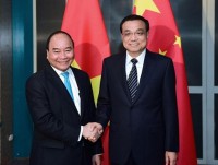 thu tuong den quang tay du caexpo va cabis