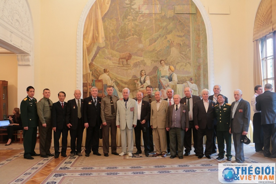 gap mat cuu chien binh belarus giup viet nam