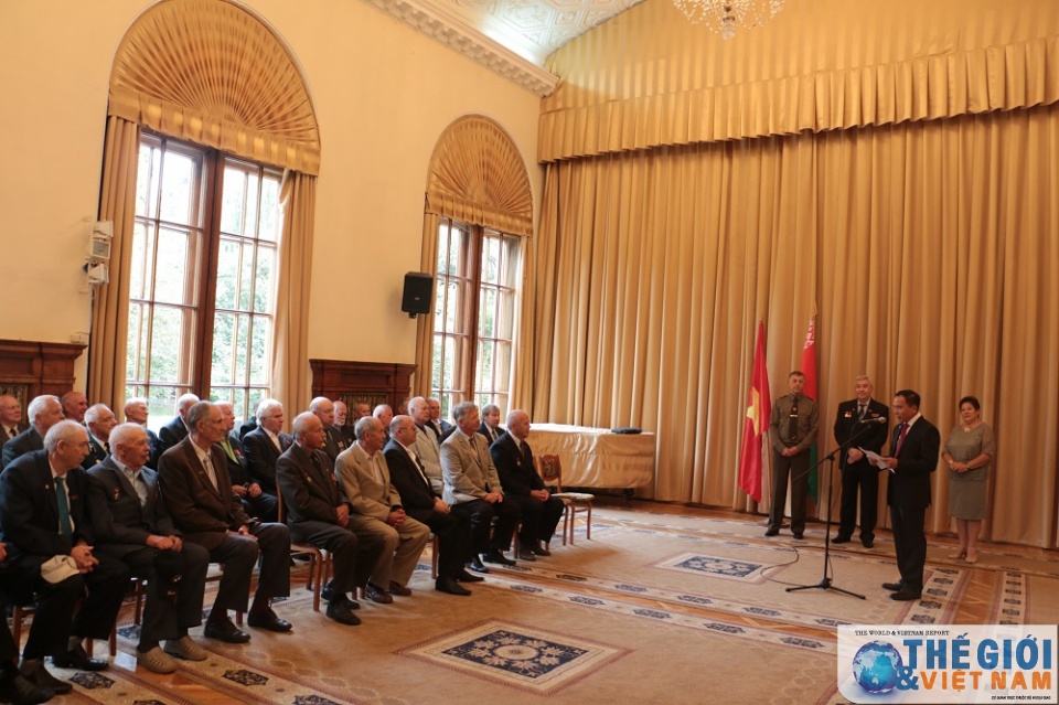 gap mat cuu chien binh belarus giup viet nam