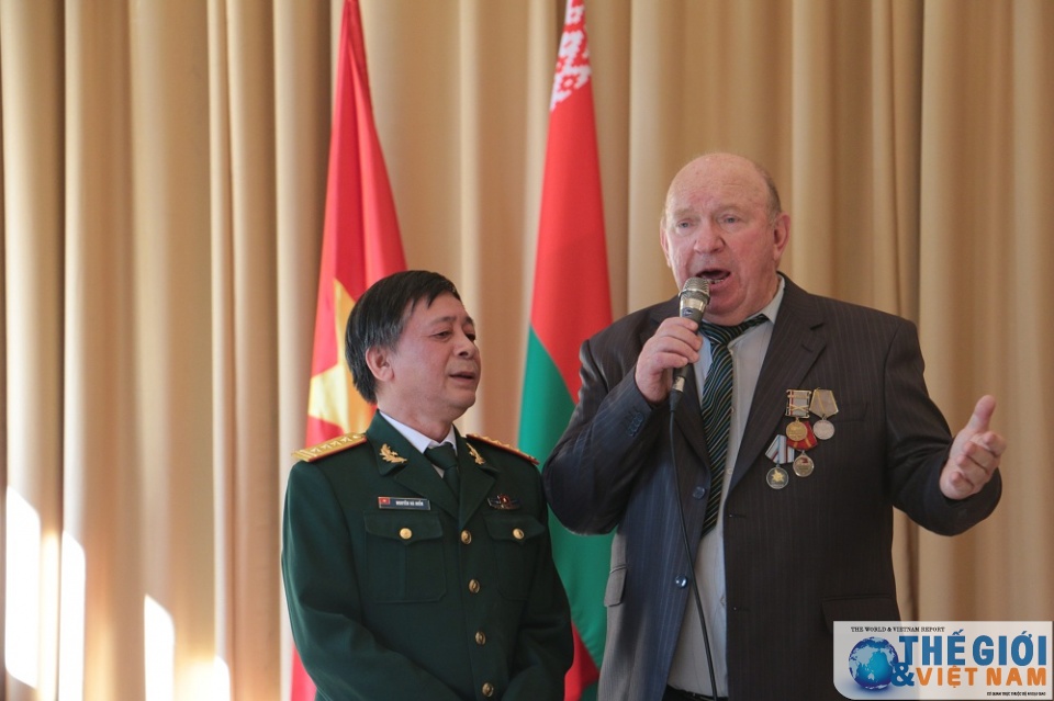 gap mat cuu chien binh belarus giup viet nam