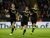 anh truc thang cua chu clb bong da leicester city roi ngoai san van dong king power