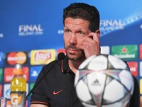 ronaldo beo du sinh nhat inter milan