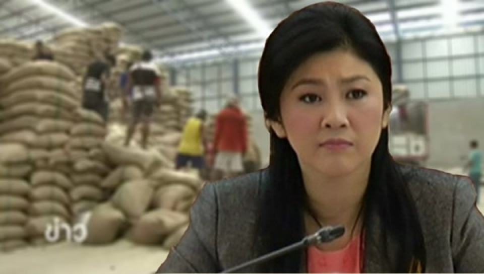 cuu thu tuong yingluck bi phat 1 ty usd