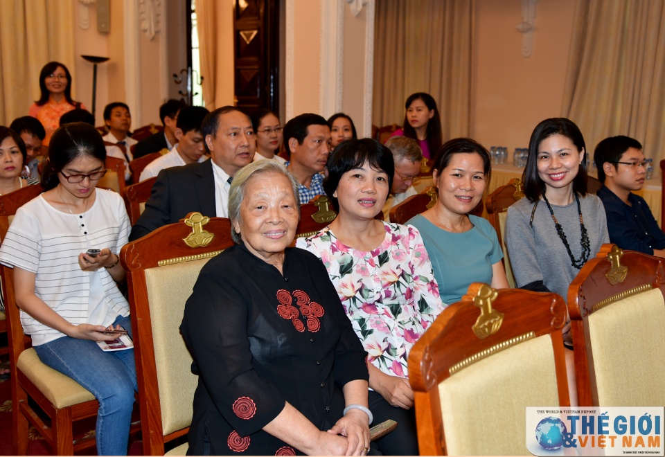 tuong thuat le ra mat bao dien tu the gioi viet nam