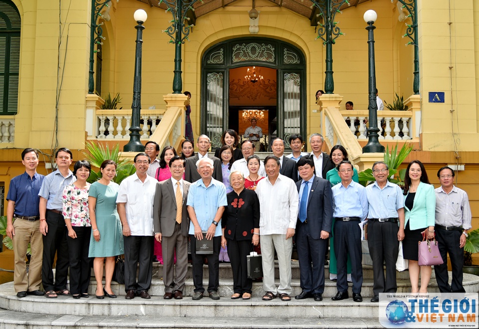 tuong thuat le ra mat bao dien tu the gioi viet nam