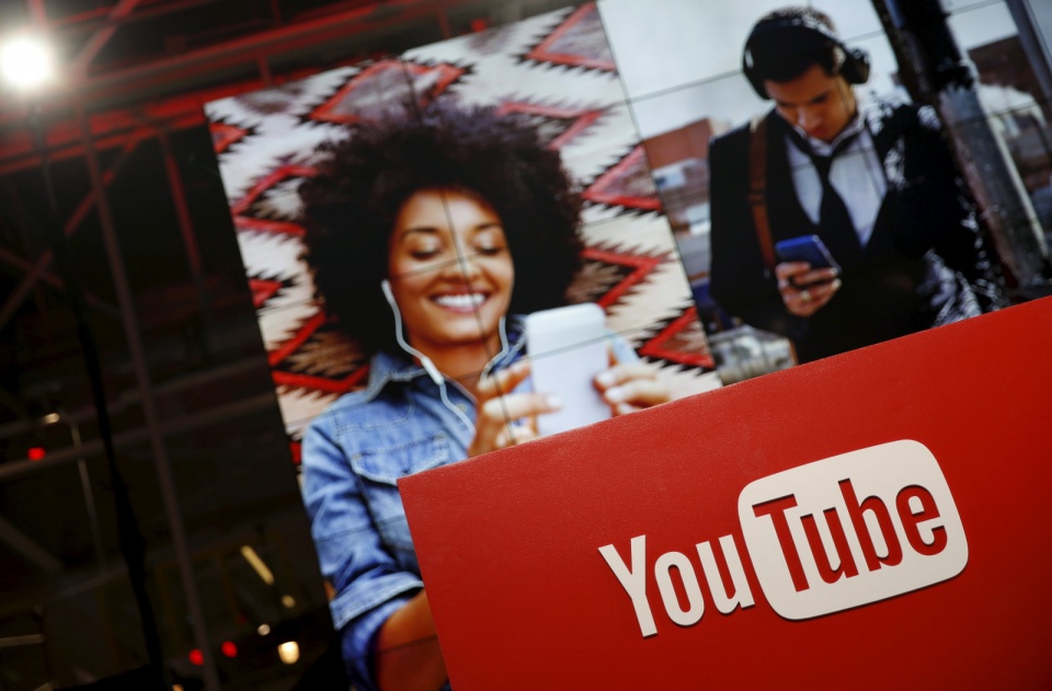 YouTube mua lại FameBit youtube mua lai famebit