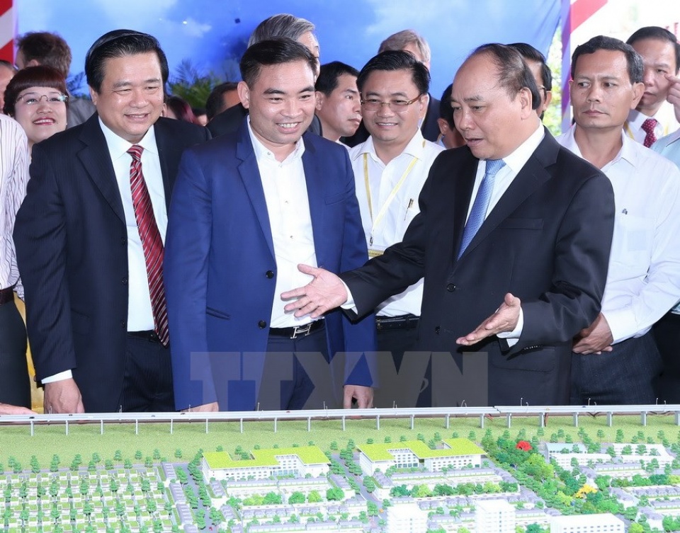 thu tuong ky vong long an tro thanh dau tau kinh te ca nuoc