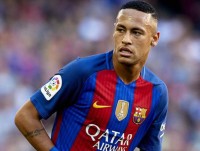 barcelona choi toi cung voi psg o vu neymar
